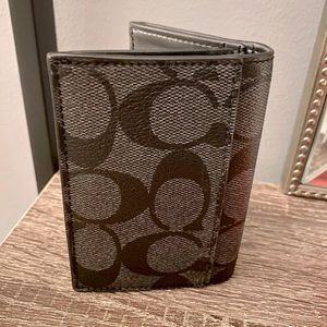 New Coach Black Wallet (Never been used)